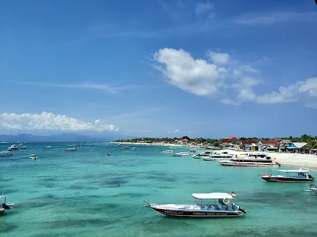 view of Nusa Lembongan during Nusa Lembongan island tour and snorkeling trip