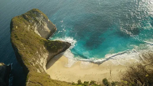 Bali day tours featuring Nusa Penida snorkeling and stunning beaches.