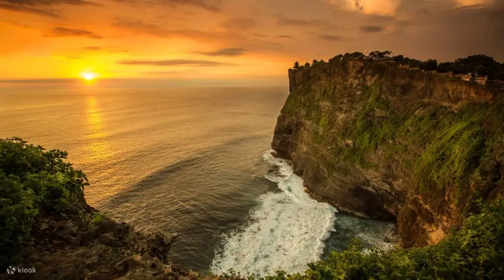 Tour operator in Bali arranging scenic cliffside sunset tours.
