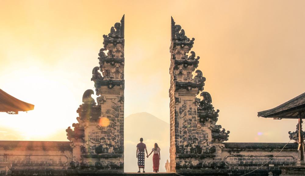 Tour Bali Package visit to Lempuyang Temple Gates of Heaven
