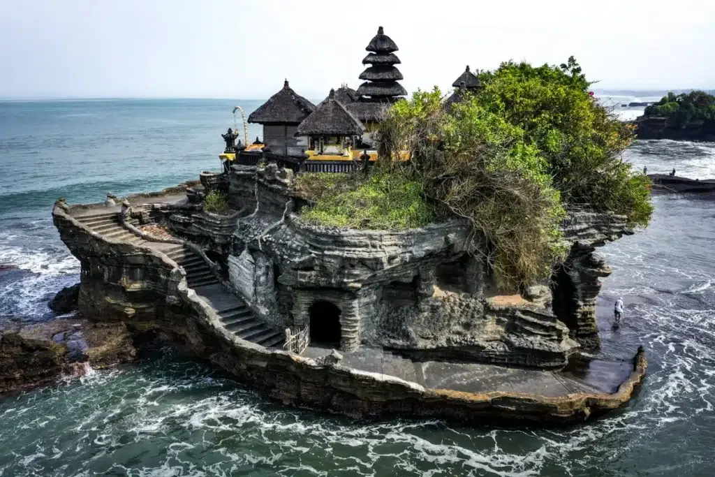 Captivating sunset view at Tanah Lot Temple during Bali Day Tour with Bali Agung Tour.