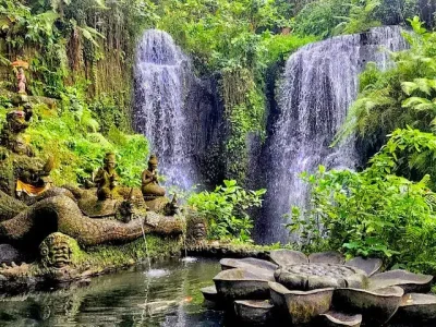 Bali’s Spiritual Escape Purification Ritual at waterfall, Swings, and Rice Terraces. Starts U$48/Pax